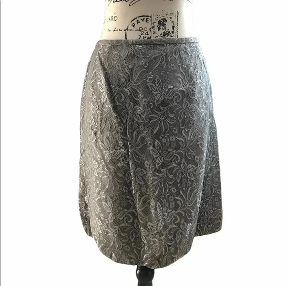 Ann Taylor Loft Lace Skirt - Picture 3 of 5